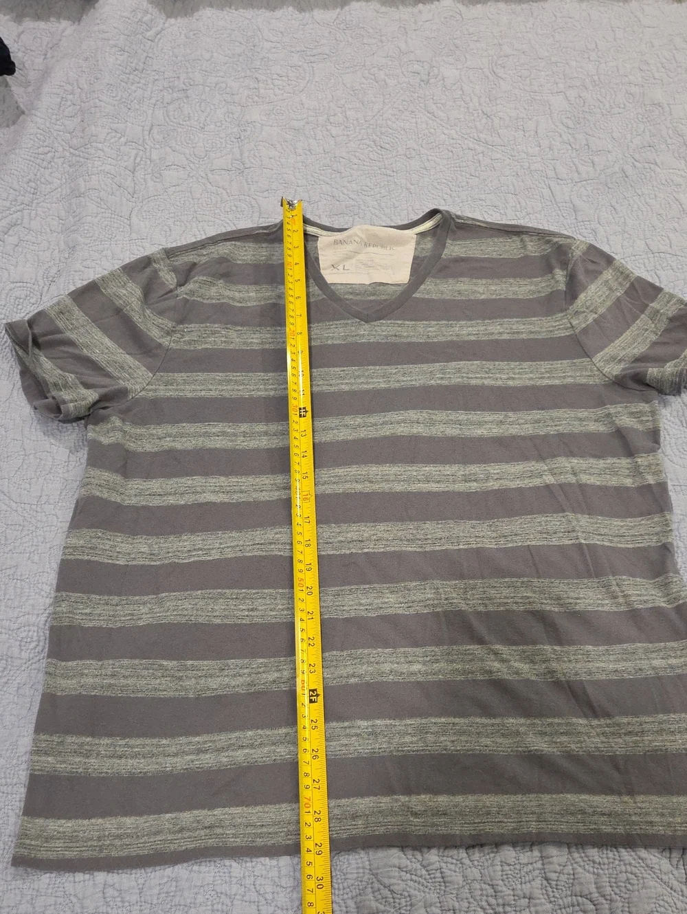 Banana Republic Gray Striped Short Sleeve Tee Size XL!